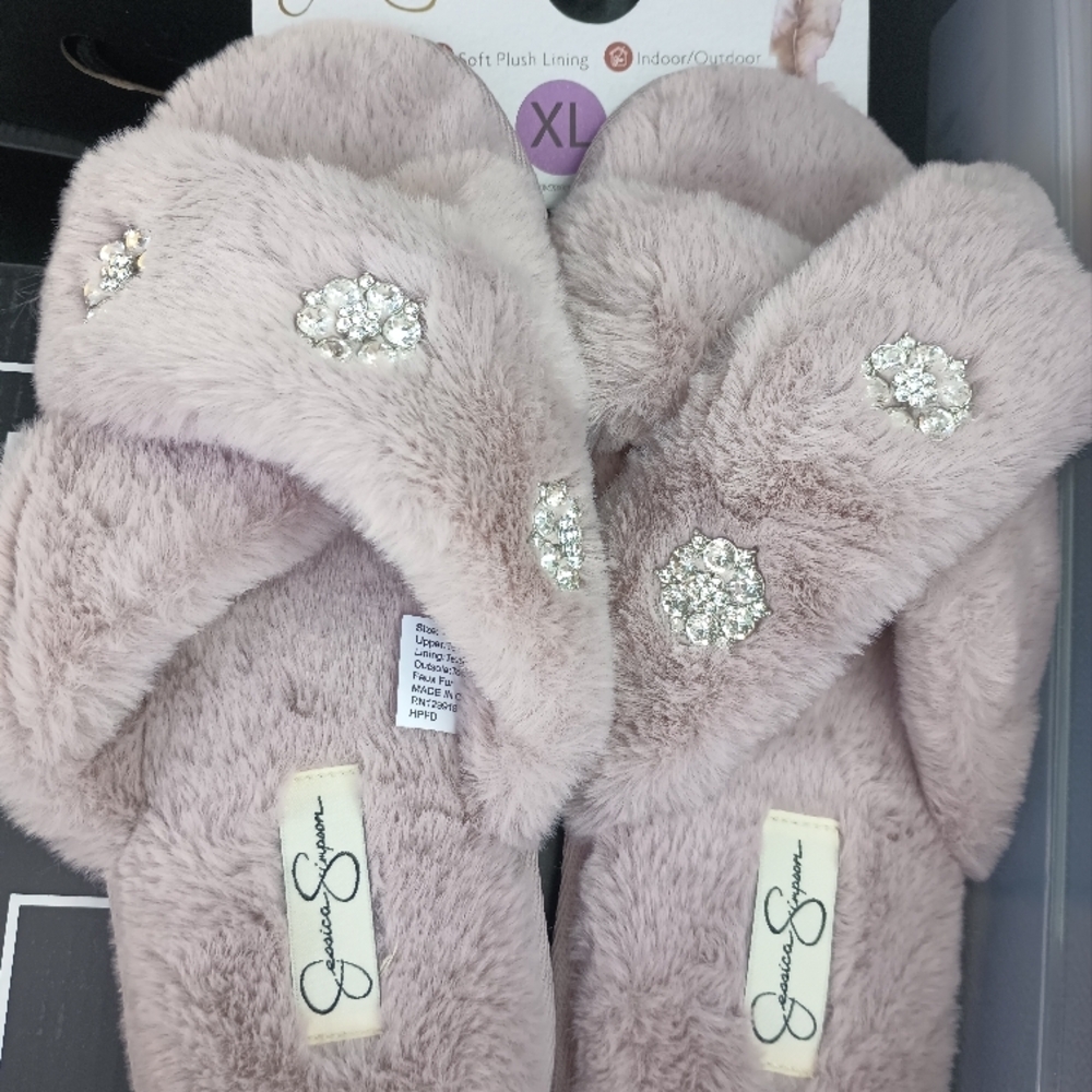 Jessica Simpson Kids Plush Slippers - Pink